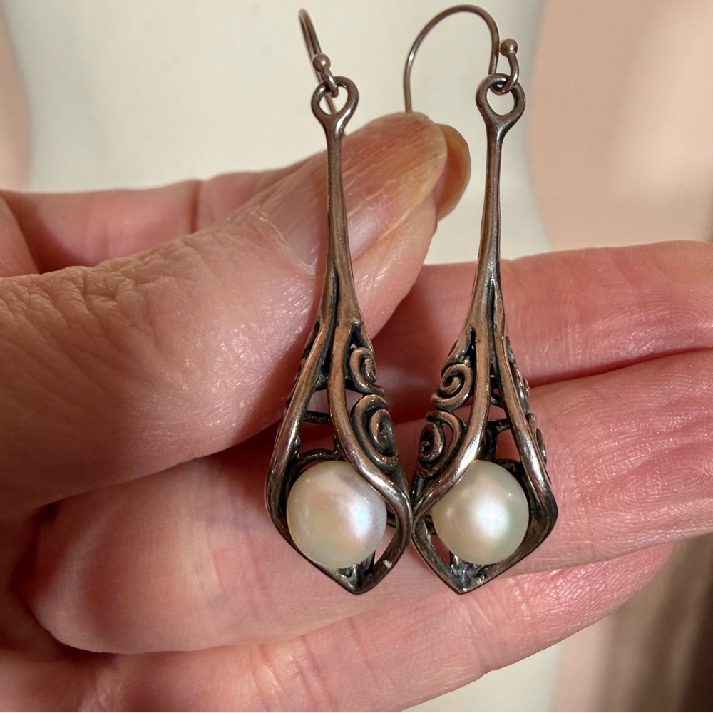 Noa Zuman Israel Sterling silver Filagree Cala Lilly real pearl drop earrings - Picture 17 of 17